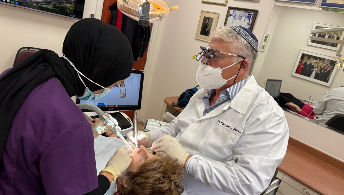 ק&ג מרפאת שיניים המתמחה בהשתלות שיניים בירושלים